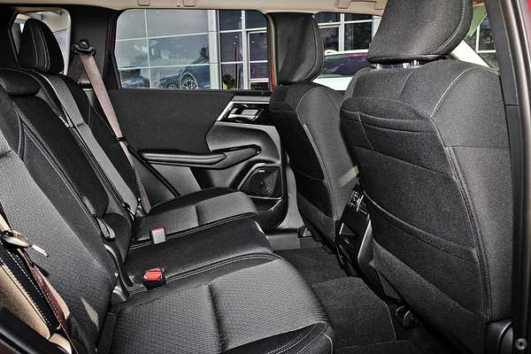 2025 Mitsubishi Outlander ES ZM