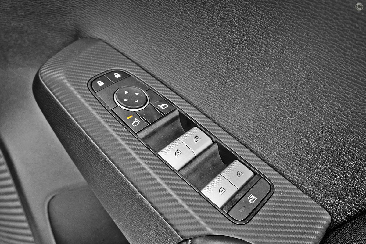 2025 Mitsubishi Outlander ES ZM
