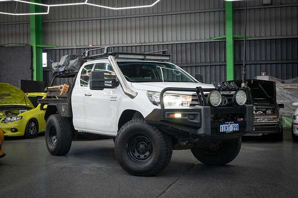2016 Toyota Hilux SR GUN126R 4X4