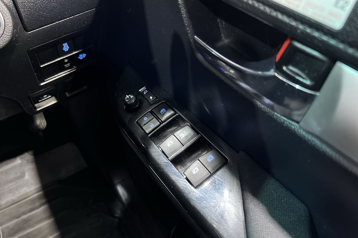 2019 Toyota Hilux SR5 GUN126R 4X4