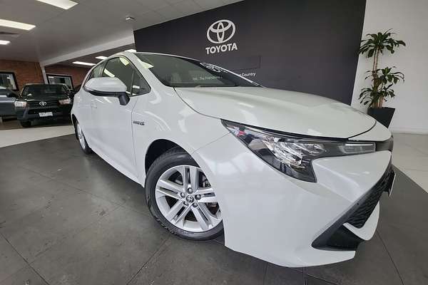 2022 Toyota Corolla Ascent Sport Hybrid ZWE211R