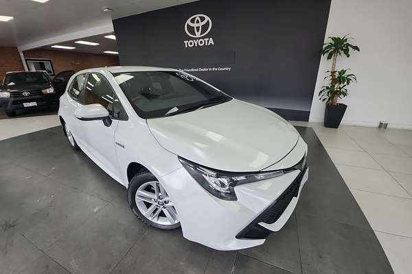 2022 Toyota Corolla Ascent Sport Hybrid ZWE211R
