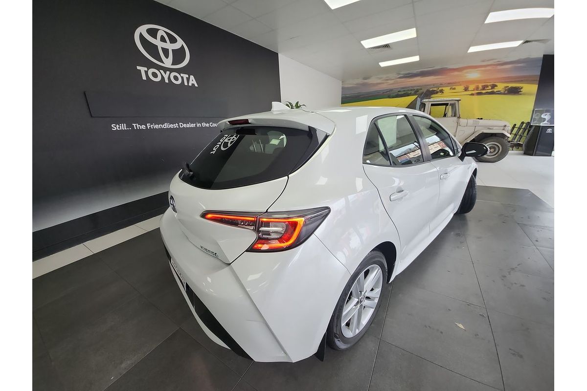 2022 Toyota Corolla Ascent Sport Hybrid ZWE211R