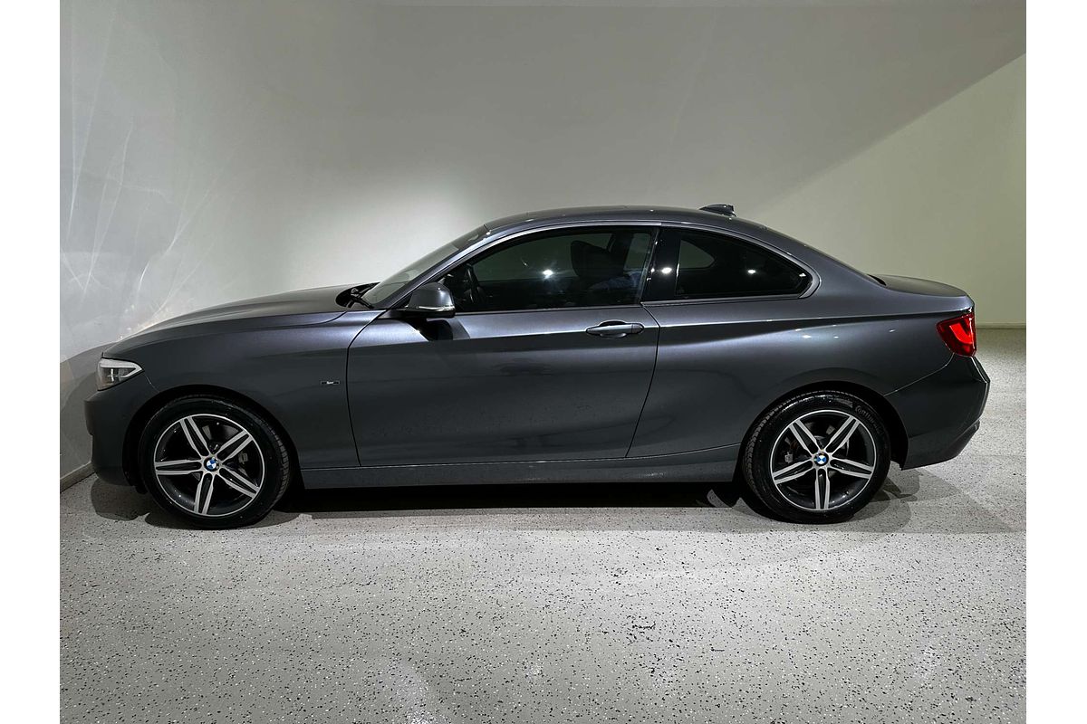 2015 BMW 2 Series 220i Sport Line F22