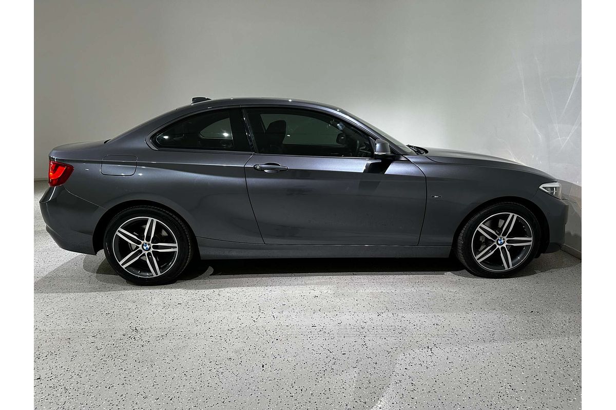 2015 BMW 2 Series 220i Sport Line F22