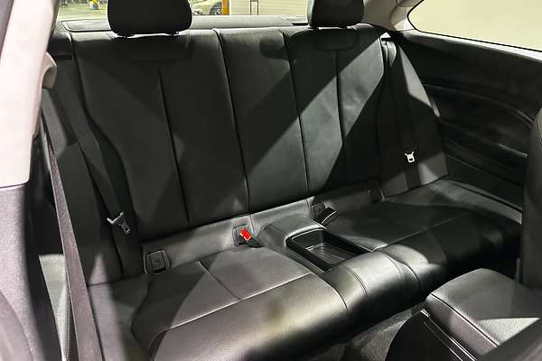 2015 BMW 2 Series 220i Sport Line F22