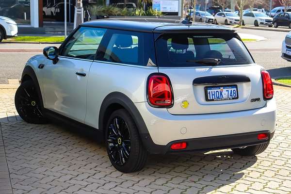 2022 MINI Hatch Cooper SE Classic F56 LCI-2
