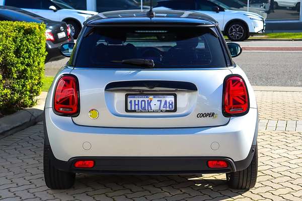 2022 MINI Hatch Cooper SE Classic F56 LCI-2