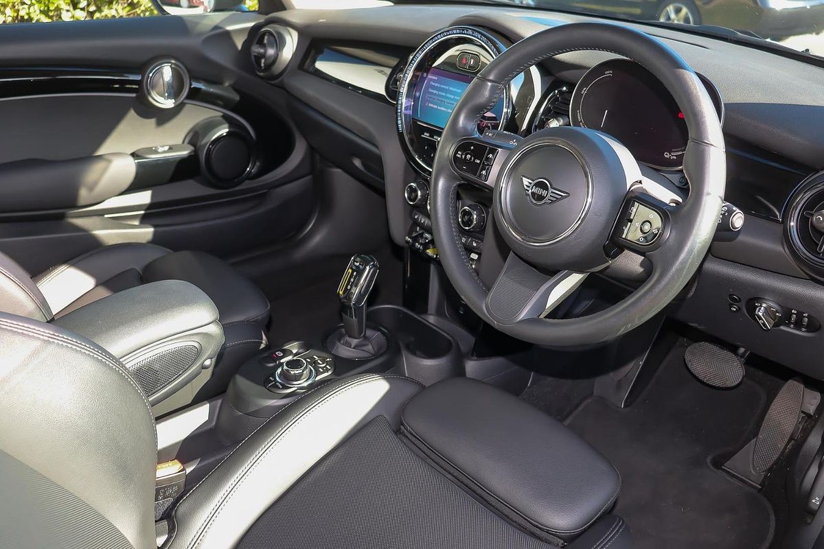 2022 MINI Hatch Cooper SE Classic F56 LCI-2
