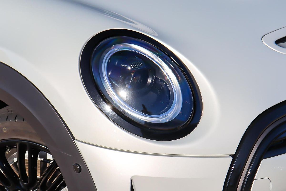 2022 MINI Hatch Cooper SE Classic F56 LCI-2