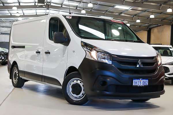 2020 Mitsubishi Express GLX SN LWB
