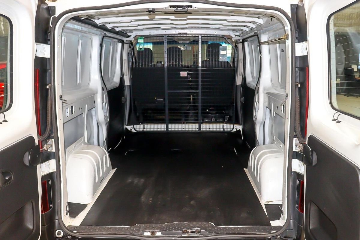 2020 Mitsubishi Express GLX SN LWB