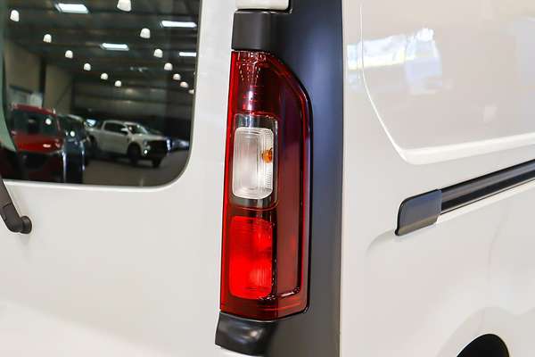 2020 Mitsubishi Express GLX SN LWB
