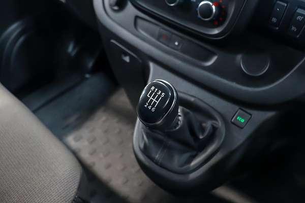 2020 Mitsubishi Express GLX SN LWB