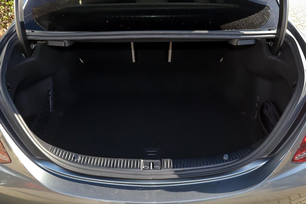 2019 Mercedes-Benz C-Class C300 W205