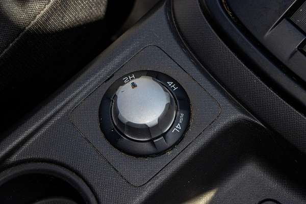 2016 Isuzu D-MAX SX High Ride Rear Wheel Drive