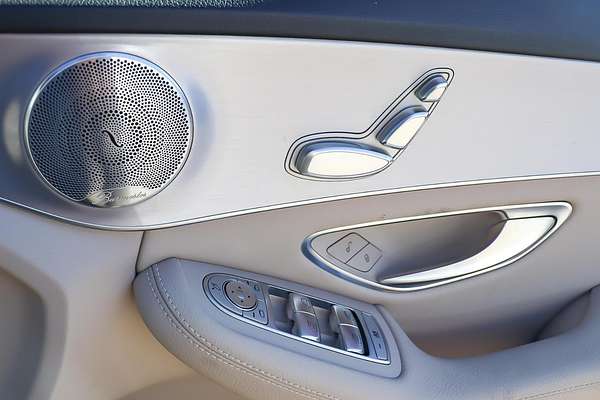 2019 Mercedes-Benz C-Class C300 W205
