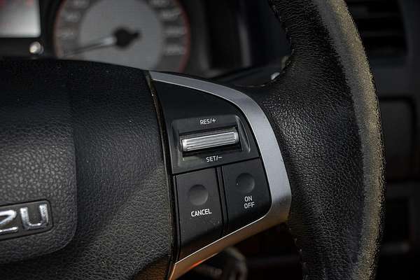 2016 Isuzu D-MAX SX High Ride Rear Wheel Drive
