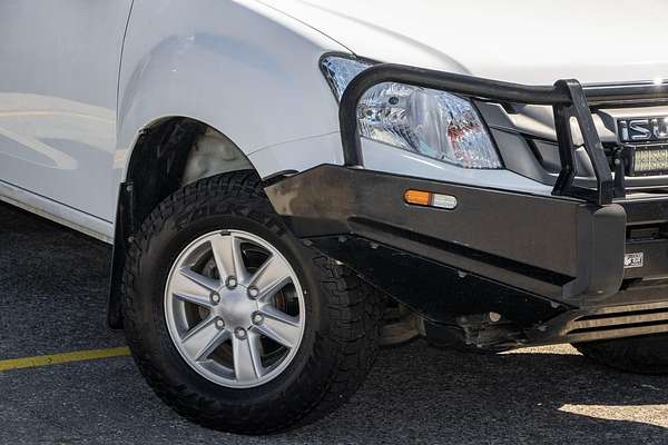 2016 Isuzu D-MAX SX High Ride Rear Wheel Drive