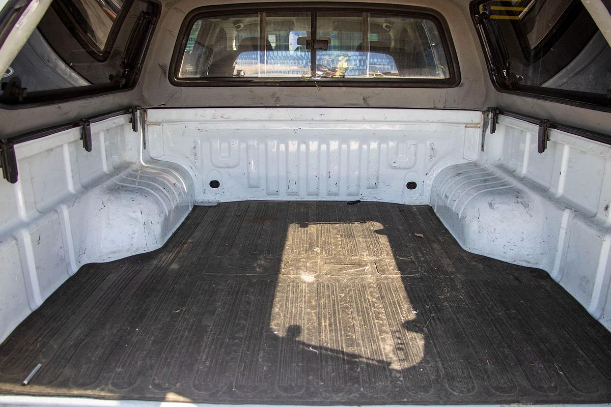 2016 Isuzu D-MAX SX High Ride Rear Wheel Drive