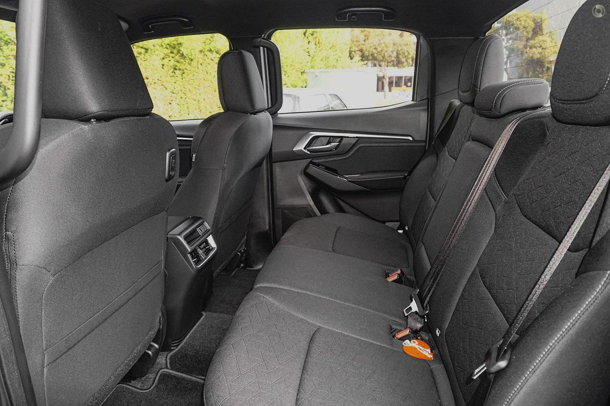 2024 Isuzu D-MAX