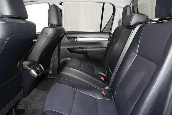 2022 Toyota Hilux SR5 GUN126R 4X4