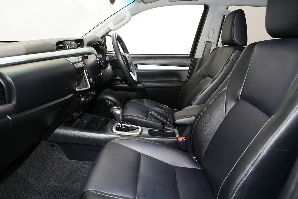 2022 Toyota Hilux SR5 GUN126R 4X4