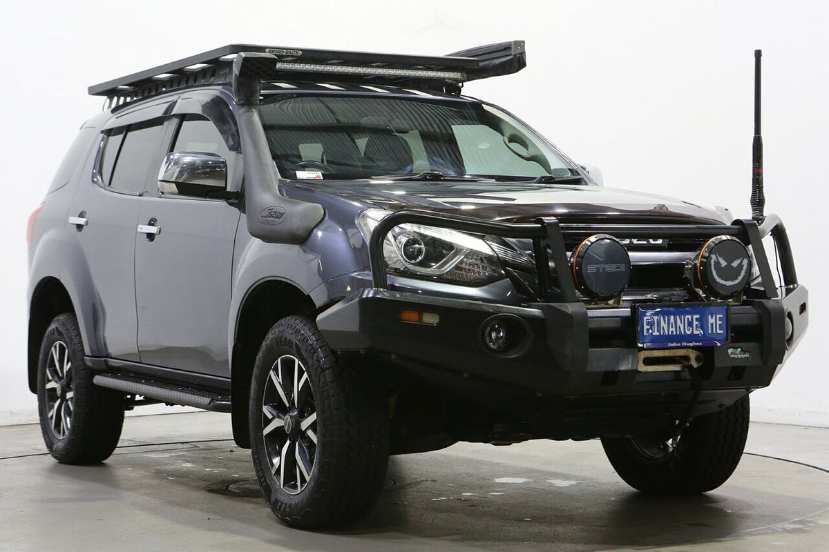 2020 Isuzu MU-X LS-T