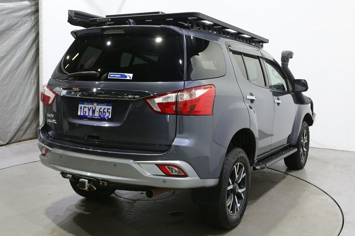2020 Isuzu MU-X LS-T