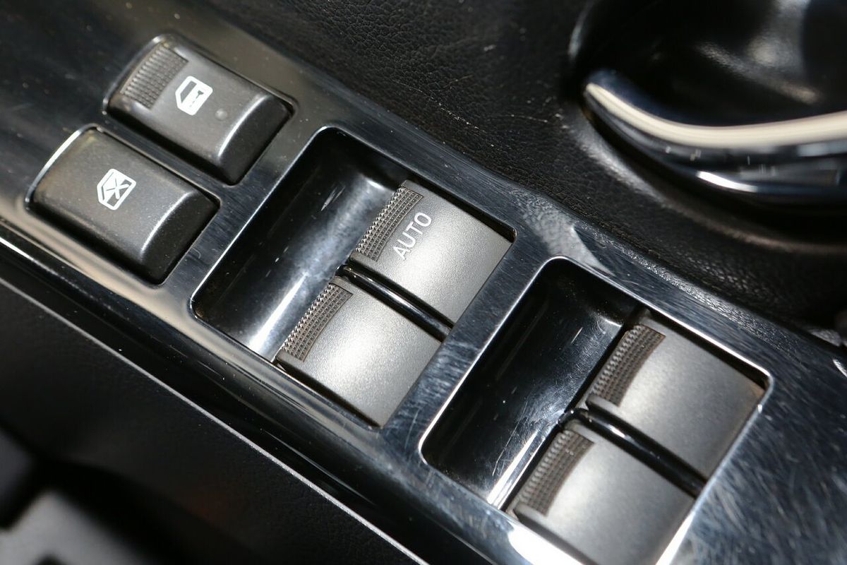 2020 Isuzu MU-X LS-T