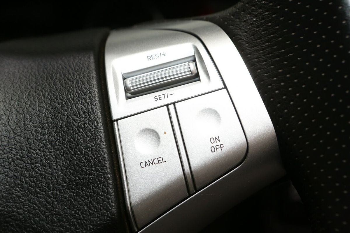 2020 Isuzu MU-X LS-T