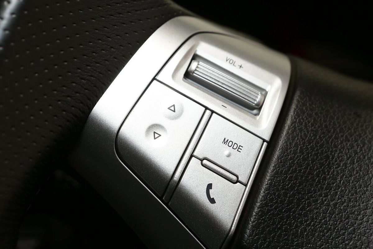 2020 Isuzu MU-X LS-T