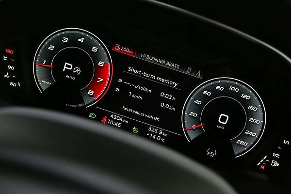 2024 Audi Q3 40 TFSI S line F3