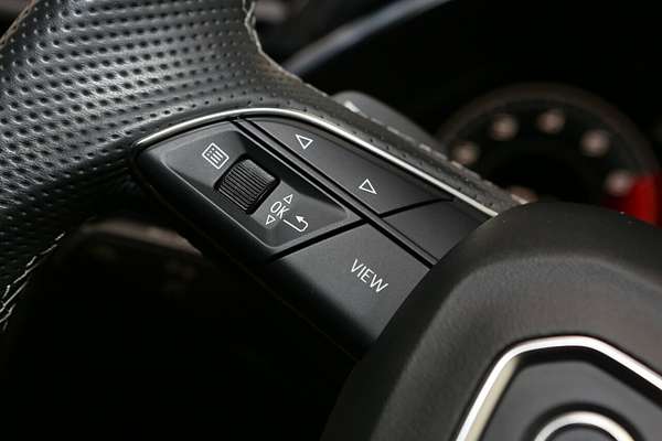 2024 Audi Q3 40 TFSI S line F3