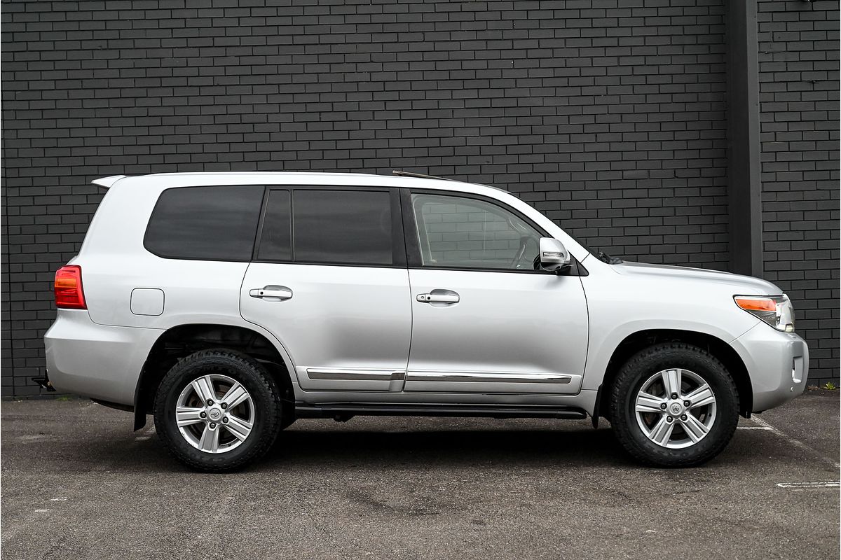 2014 Toyota Landcruiser Sahara VDJ200R