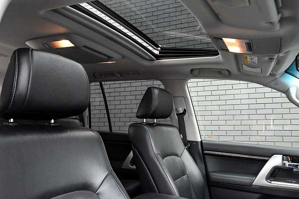 2014 Toyota Landcruiser Sahara VDJ200R
