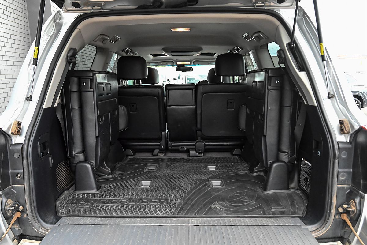 2014 Toyota Landcruiser Sahara VDJ200R