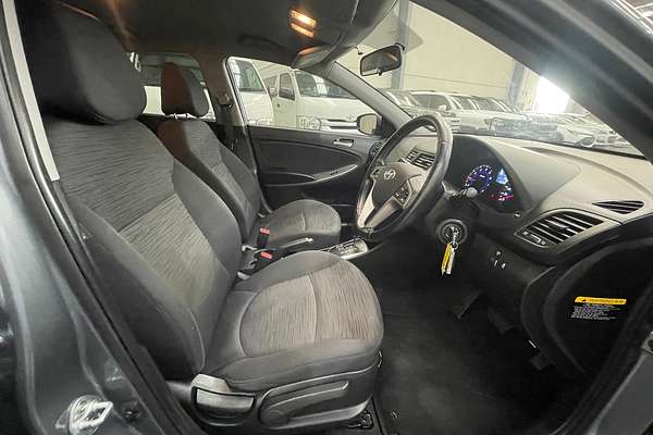 2017 Hyundai Accent Sport RB5