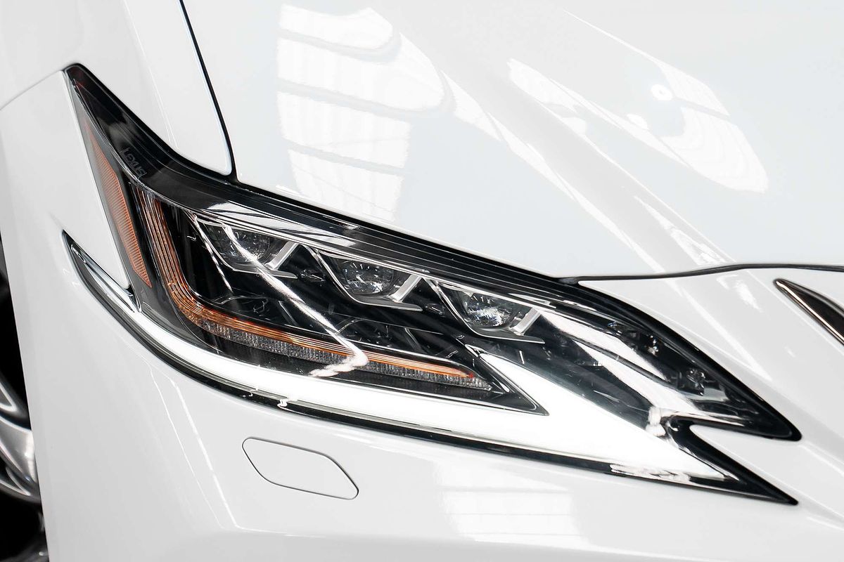 2020 Lexus ES ES300h F Sport AXZH10R