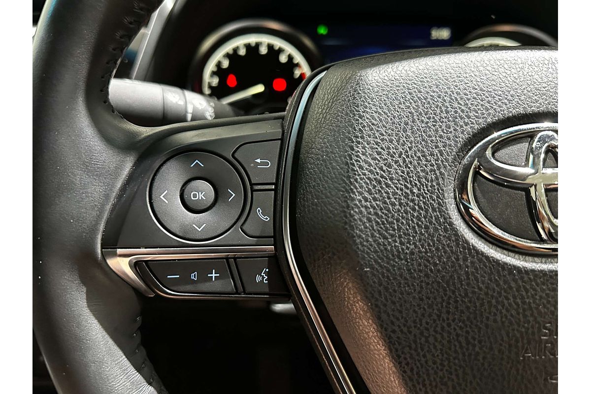 2020 Toyota Camry SX GSV70R