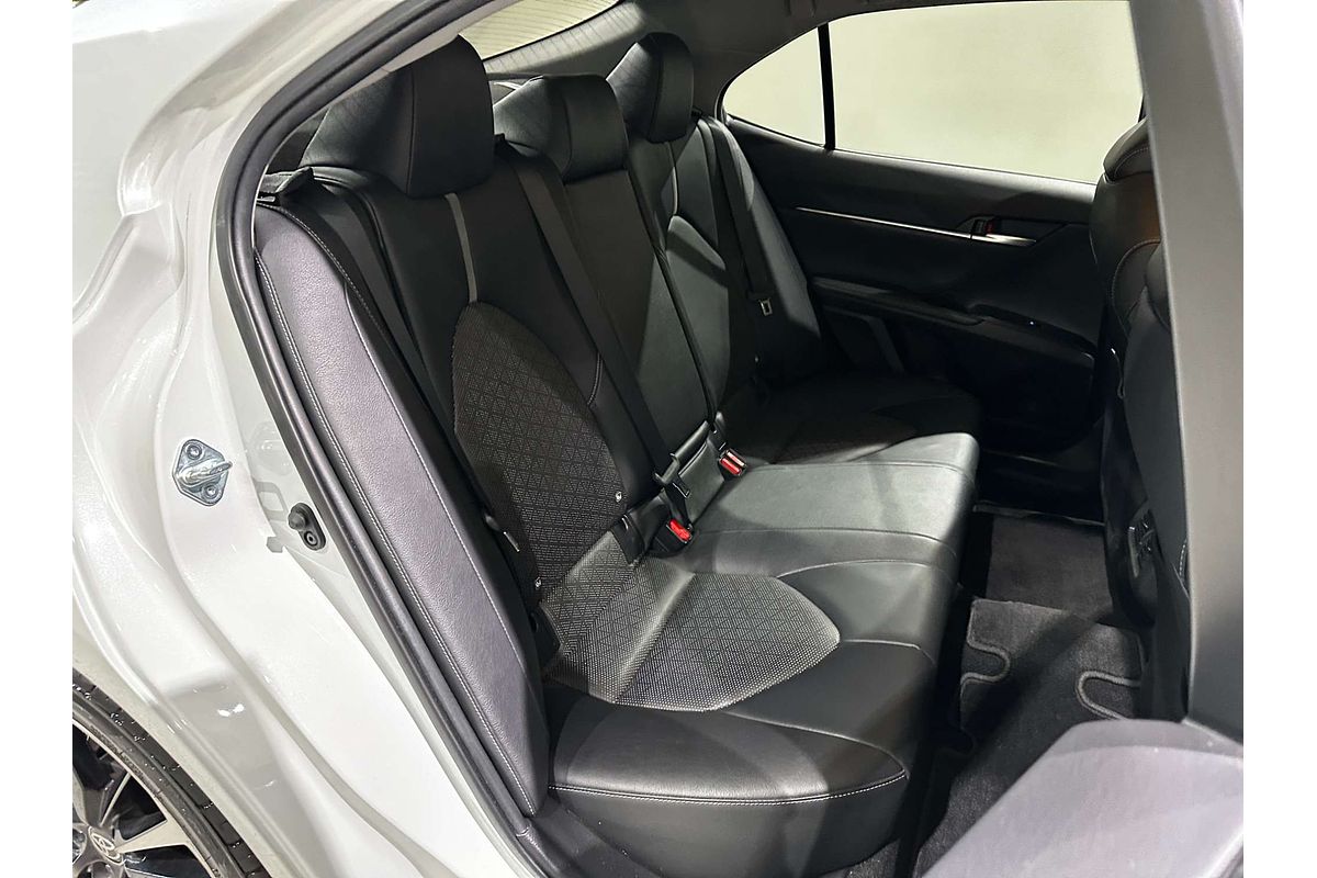 2020 Toyota Camry SX GSV70R