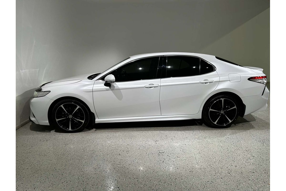 2020 Toyota Camry SX GSV70R