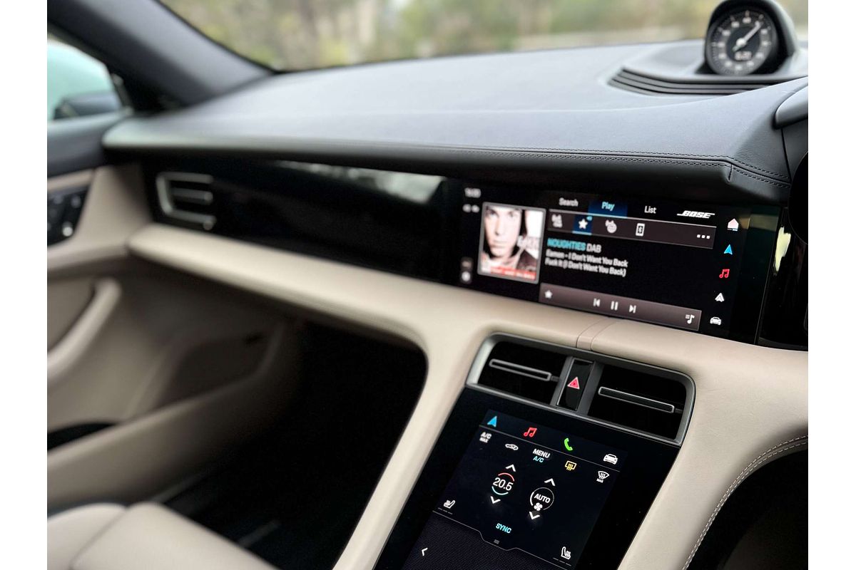 2023 Porsche Taycan  Y1A