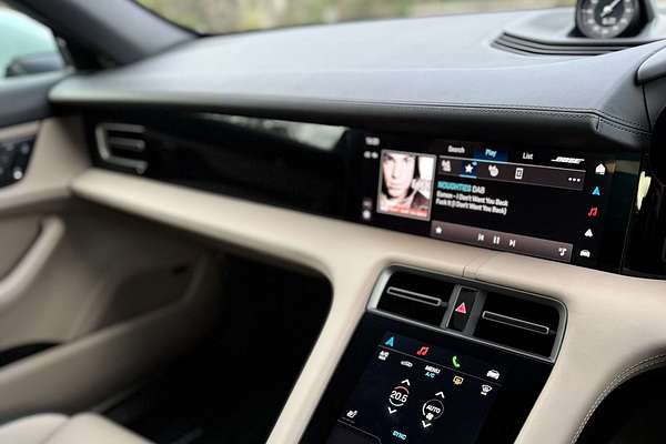 2023 Porsche Taycan  Y1A