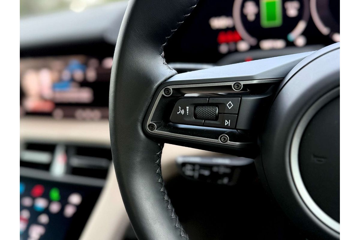 2023 Porsche Taycan  Y1A