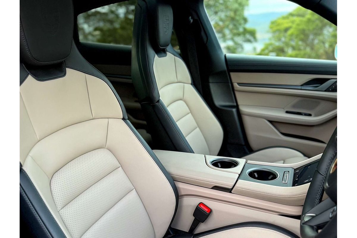 2023 Porsche Taycan  Y1A