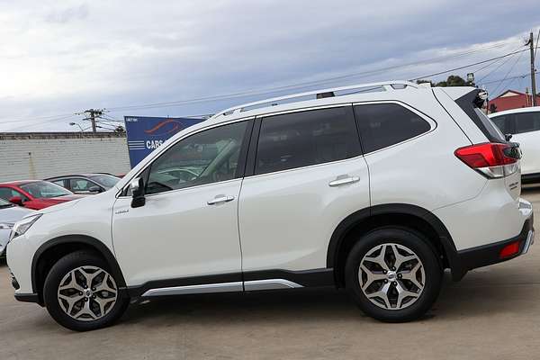 2022 Subaru Forester Hybrid L S5