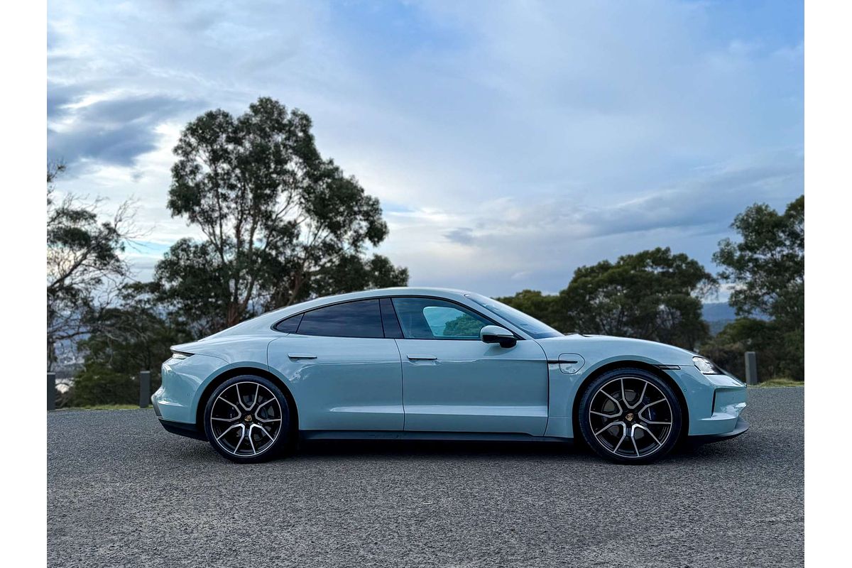 2023 Porsche Taycan  Y1A