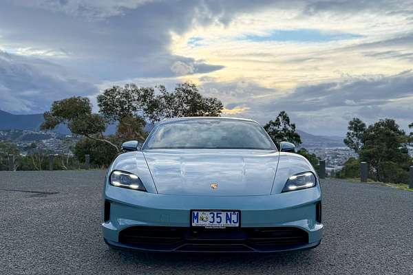 2023 Porsche Taycan  Y1A