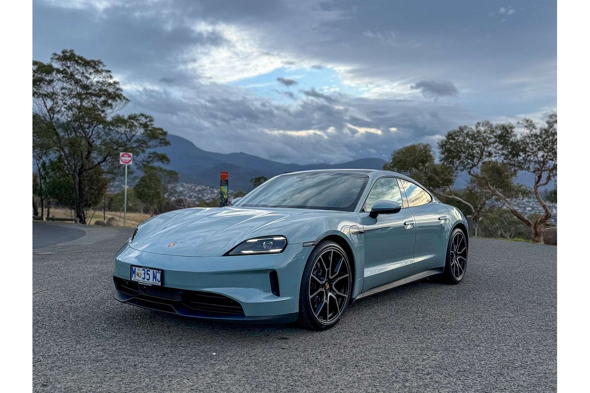 2023 Porsche Taycan  Y1A